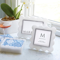 Mod White Acrylic Scallop 4x6 Frame