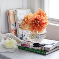 Hobnob Medium Decorative Centerpiece Vase