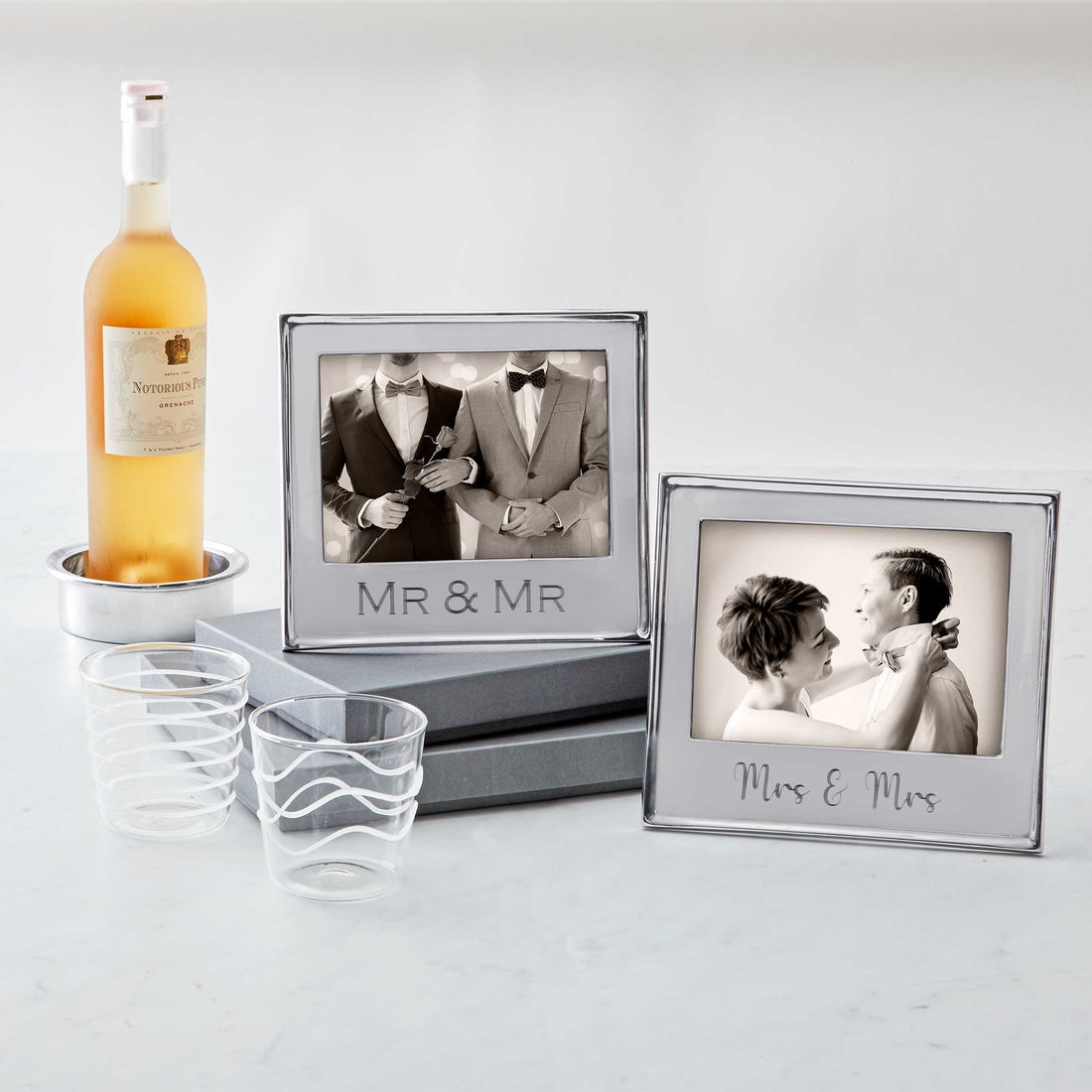 MR & MR Signature 5x7 Statement Frame-Statement Frame | Mariposa