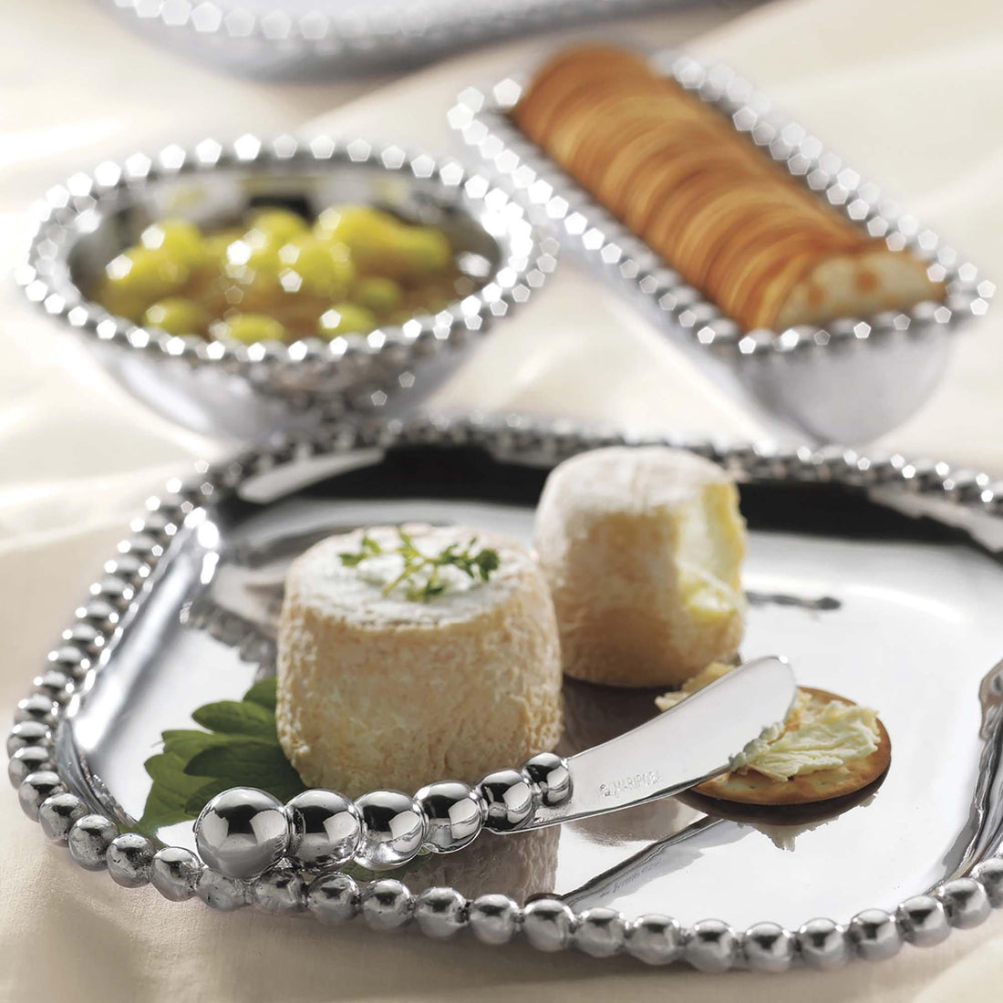 Pearled Cracker Caddy-Table Accessories-|-Mariposa