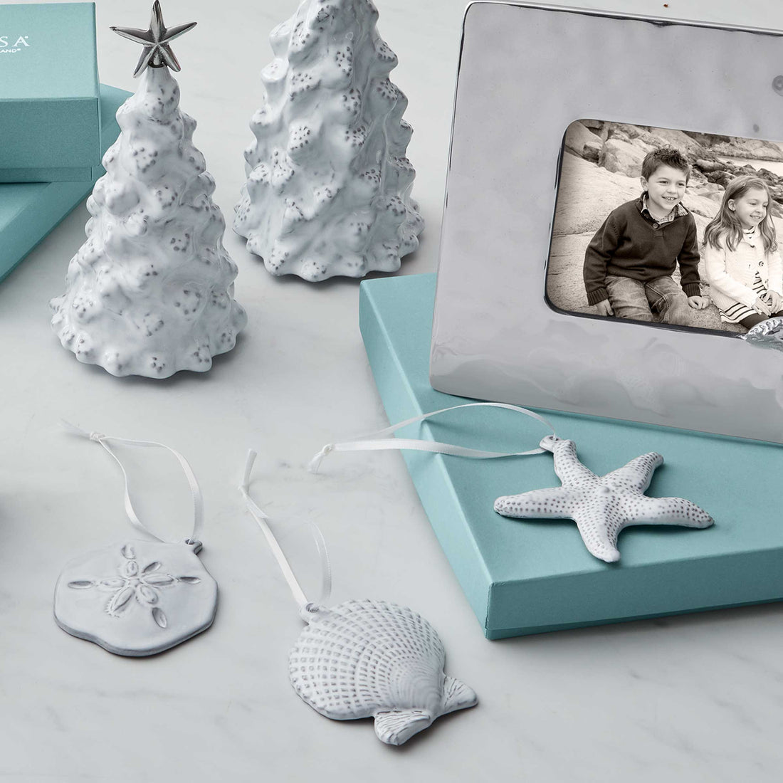 Scallop Ceramic Ornament-Ornaments | Mariposa